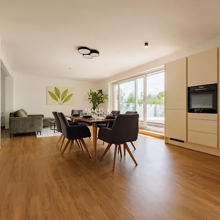 Appartamento Penthouse Huegellandblick Mit Whirlpool Und 80 M2 Terrasse Nestelbach bei Graz