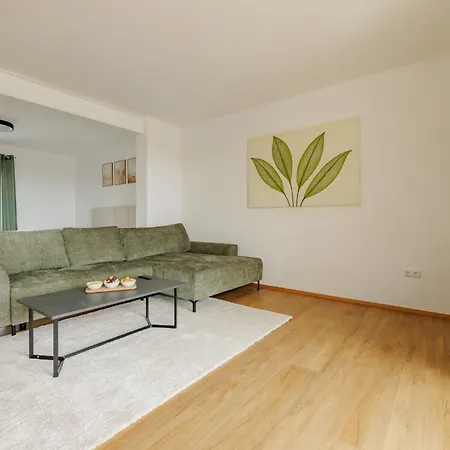 Penthouse Huegellandblick Mit Whirlpool Und 80 M2 Terrasse